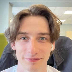 Александр Кардаш