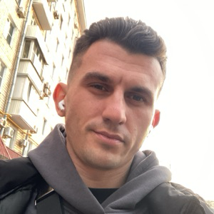 Максим Витальевич