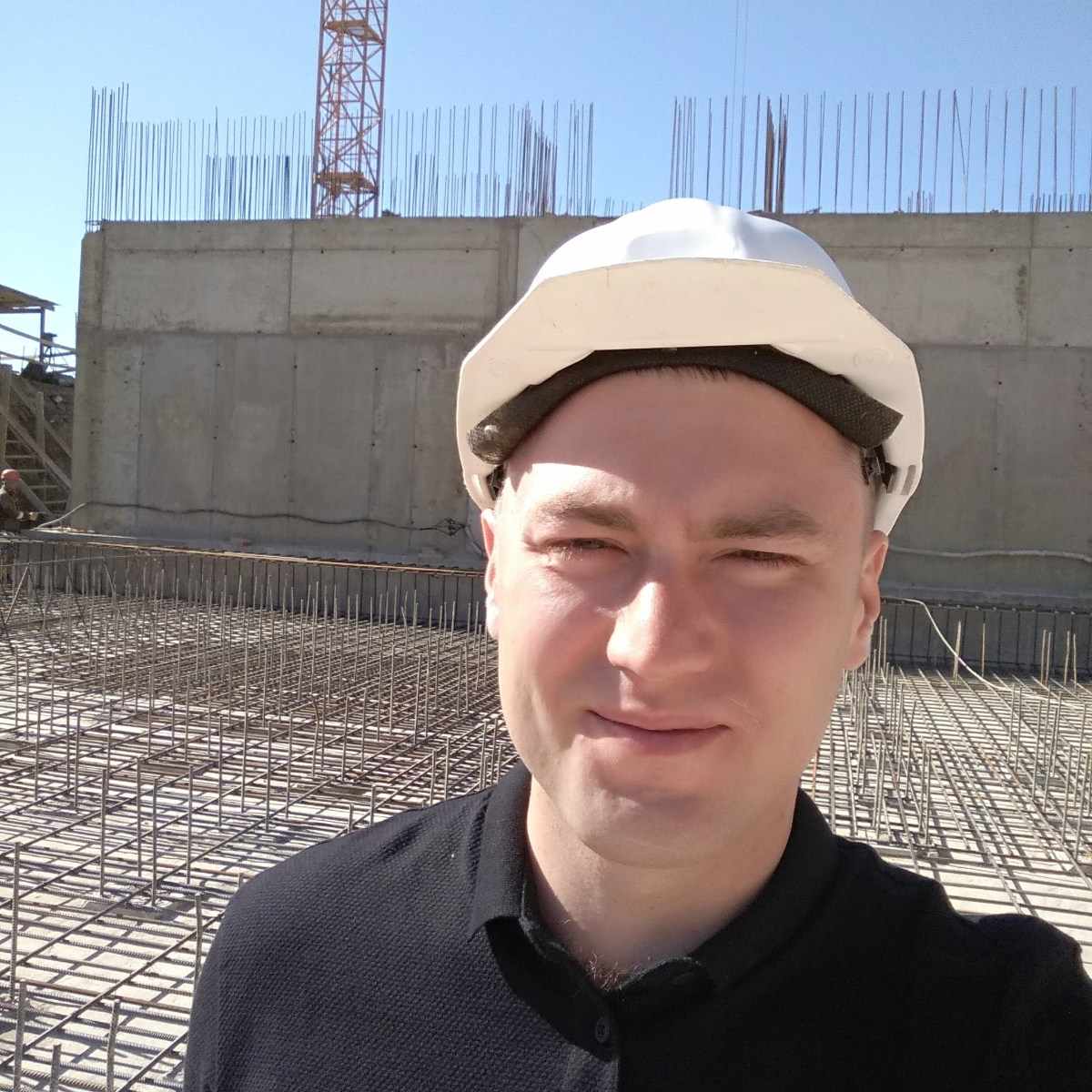 Александр Пивоваров