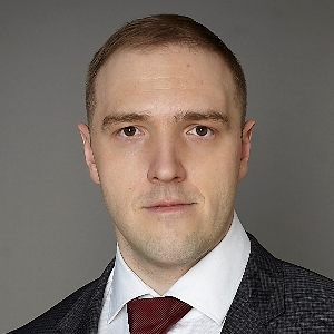 Павел Лавренков