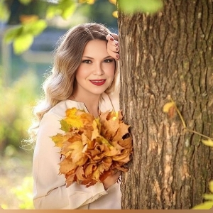 Лена Ханякина