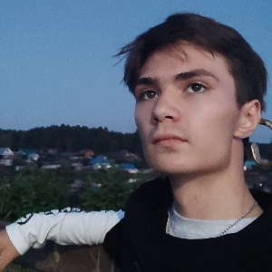 Максим Громов