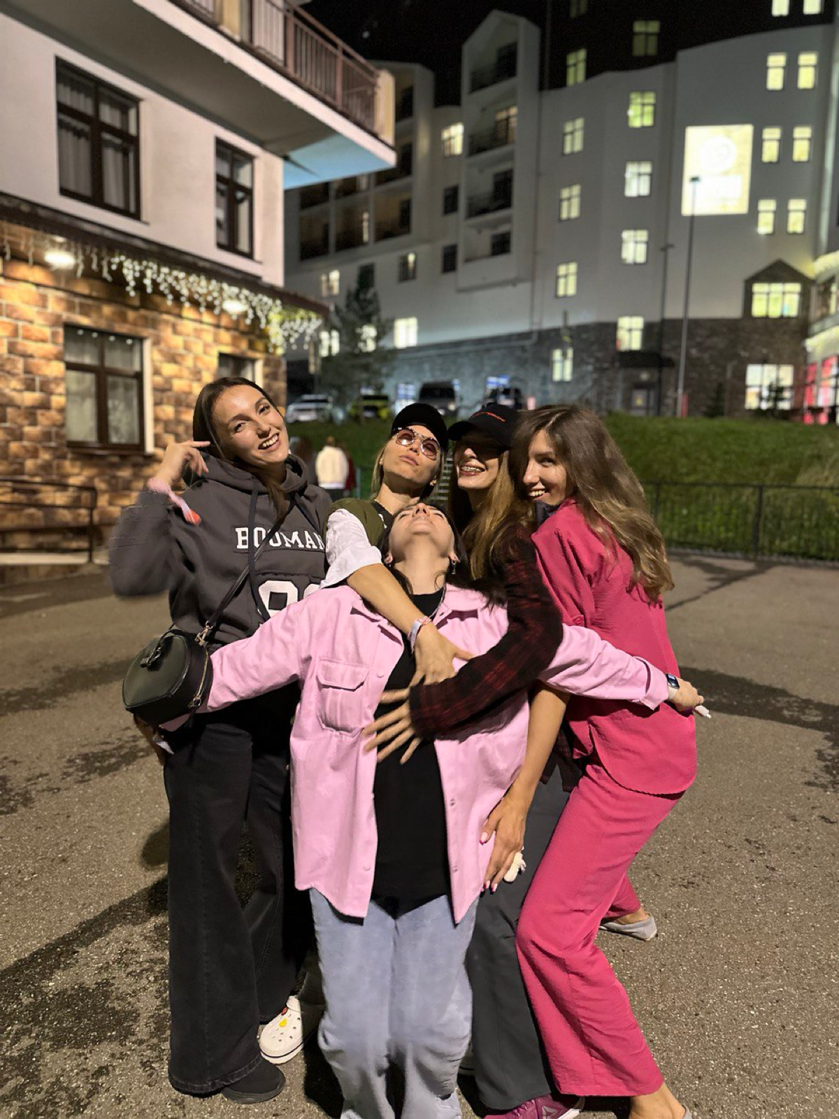 #нетворкингвгорах
Сейчас я работаю в одном из самых крупных и известных музеев страны) | Сетка — социальная сеть от hh.ru