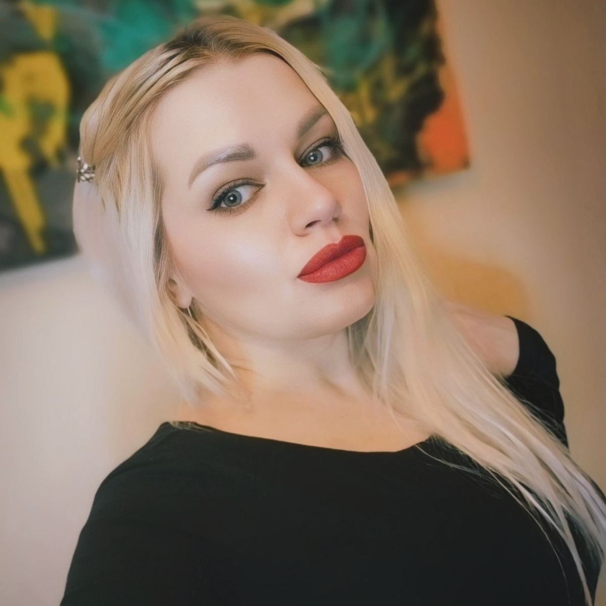 Пост знакомства. 
Ксения. Администратор | Сетка — социальная сеть от hh.ru