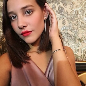 Anita Khmilevskaia | Сетка — социальная сеть от hh.ru