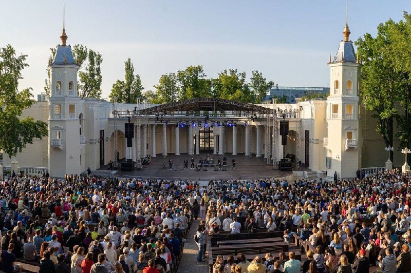 🧧Фестиваль «День китайской культуры» пройдет на ВДНХ
28 сентября
Мероприятие приурочено к 75-летию установления дипломатических отношений между Россией и Китаем, а также к проведению в 2024 и 2025 год... | Сетка — социальная сеть от hh.ru