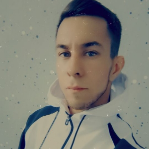Эрнест Новиков