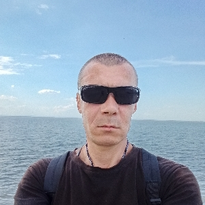 Виктор Раздольный