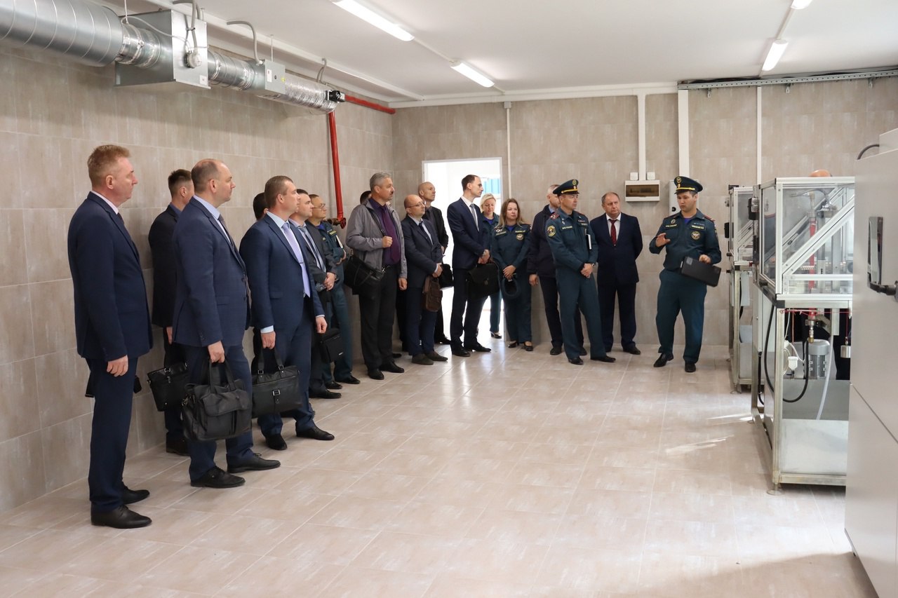 В ФГБУ ВНИИПО МЧС России проведен учебно-методический сбор с руководителями подразделений охраны труда и пожарной безопасности воинских частей | Сетка — социальная сеть от hh.ru