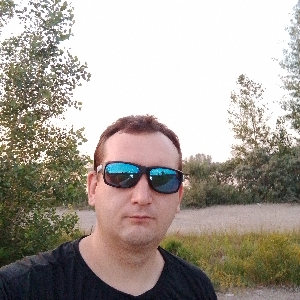 Роман Тазов