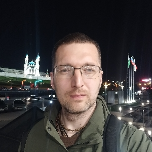 Александр Титов