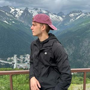 Максим Болдырев