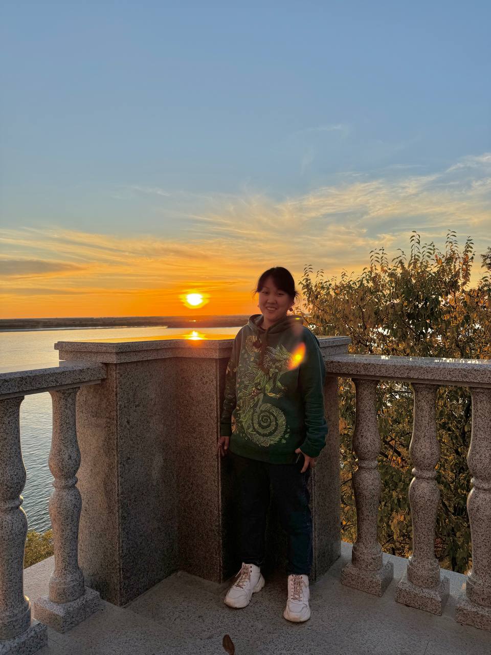 Через край
День 1.
Несколько фотографий с сегодняшнего дня в Хабаровске.
#экскурсия
#черезкрай
#проект | Сетка — социальная сеть от hh.ru