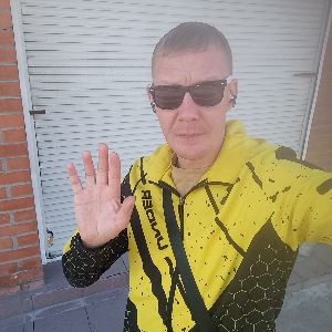 Александр Коваленко