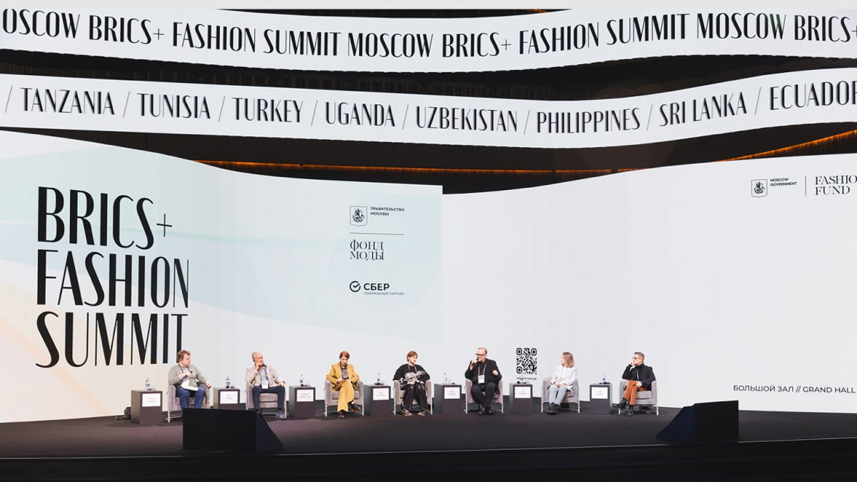 С 3 по 5 октября в Москве пройдет второй международный форум BRICS+ Fashion Summit.
Буду участвовать 3 октября в 16.00 в Зарядье в сессии «Метавселенная моды | Сетка — социальная сеть от hh.ru