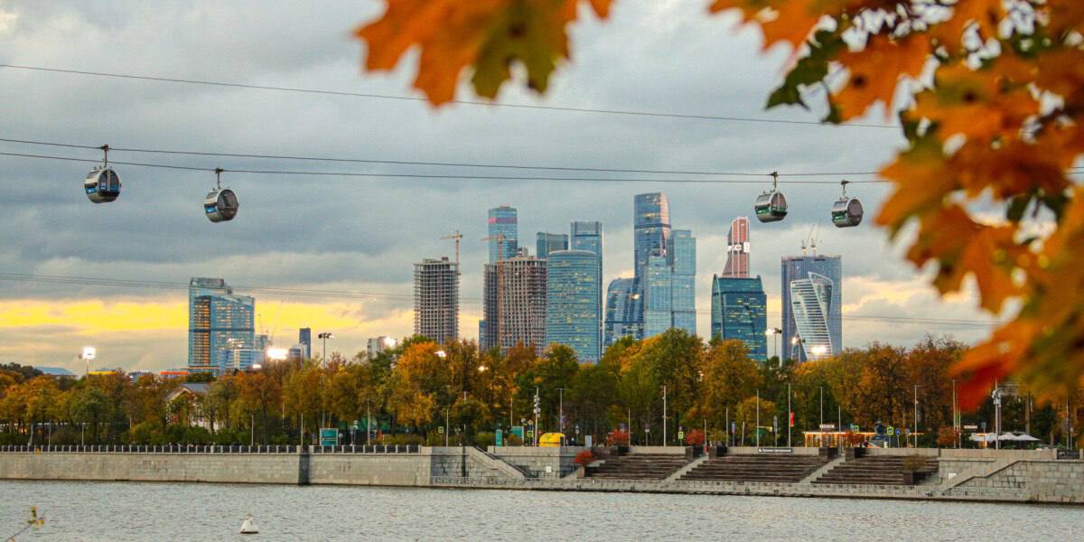 🚡За 140₽ можно прокатиться на канатной дорогеКаждый понедельник на Московской канатной дороге можно прокатиться со скидкой
Посетителей ждёт захватывающая поездка от Лужников до Воробьевых гор | Сетка — социальная сеть от hh.ru