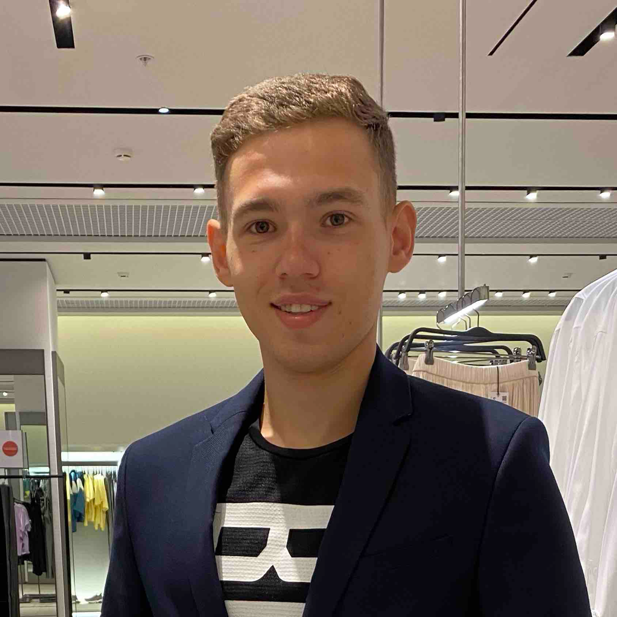 Антон Земляков | Сетка — социальная сеть от hh.ru