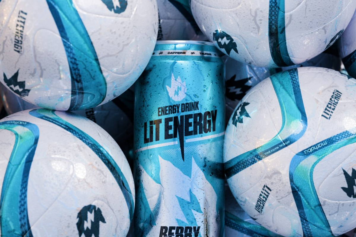 💥MAMONTOV X LITENERGY Недавно был разработан целый набор статичных креативов в 3D+AI формате. Одним из больших недостатков ИИ является неспособность копировать или сохранять фирменный стиль бренда | Сетка — социальная сеть от hh.ru