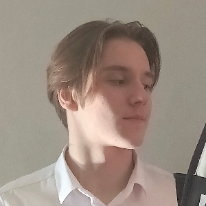 Максим Ахметдинов