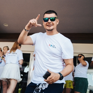 Евгений Суслов