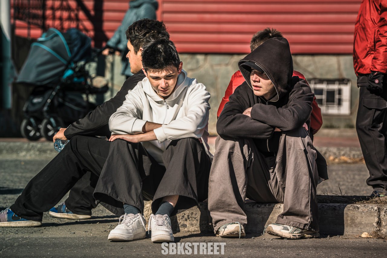 - в хорошем качестве в комментариях
❤️ sbkstreet | 🔵дать буст каналу | Сетка — социальная сеть от hh.ru