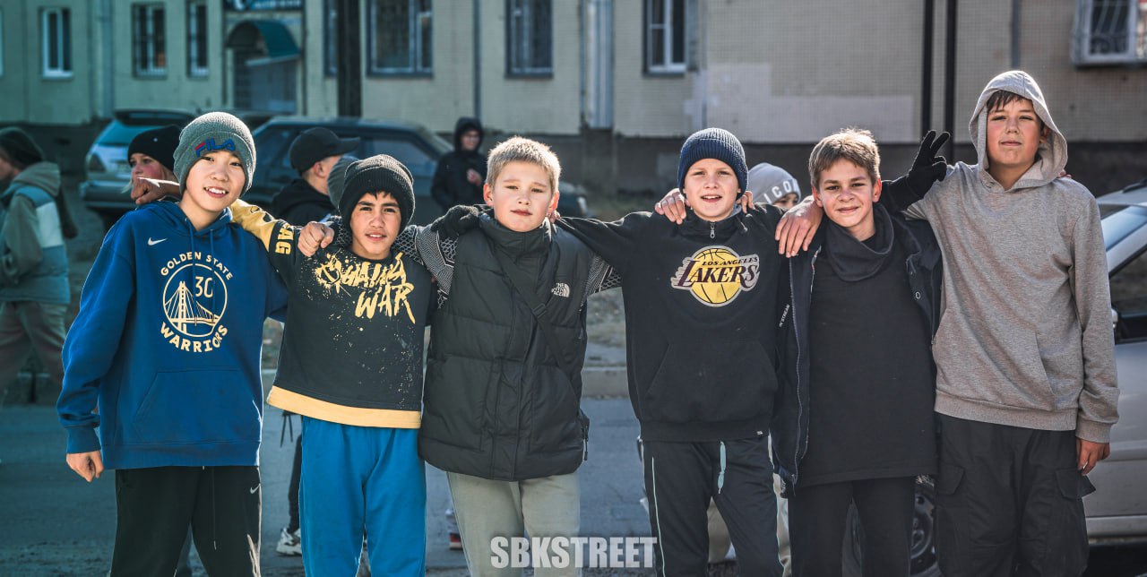 в хорошем качестве в комментариях

❤️ sbkstreet | 🔵дать буст каналу | Сетка — социальная сеть от hh.ru