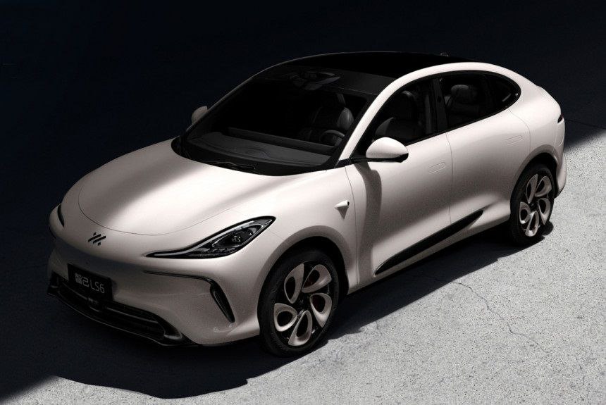 IM Motors представили новый кроссовер LS6, на переднем правом месте которого можно расположить офисное рабочее место. | Сетка — социальная сеть от hh.ru