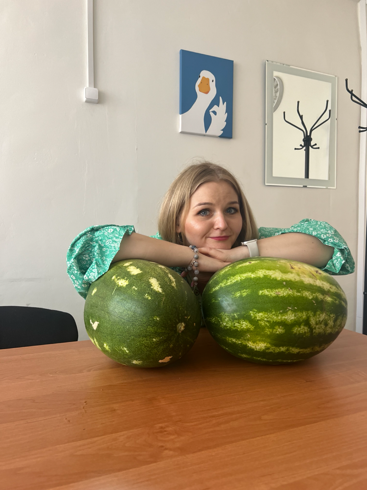 Ищу людей, которые любят продавать и хотят зарабатывать!
Если ты менеджер по продажам даже с минимальным опытом работы и хочешь развиваться в телеком сфере, тогда напиши:
hr@emilink | Сетка — социальная сеть от hh.ru