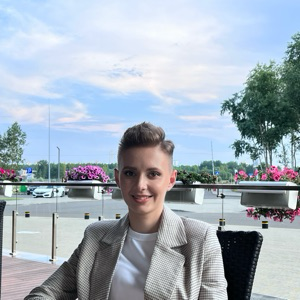 Лиза Пивоварчик