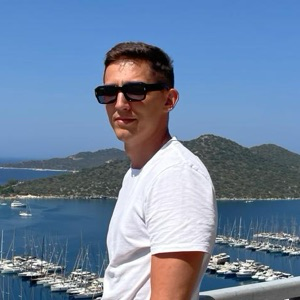 Дмитрий Моченёв