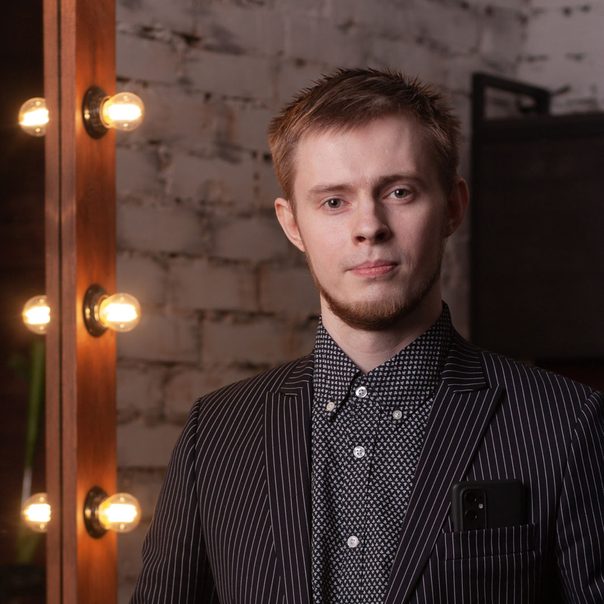 Антон Лапин