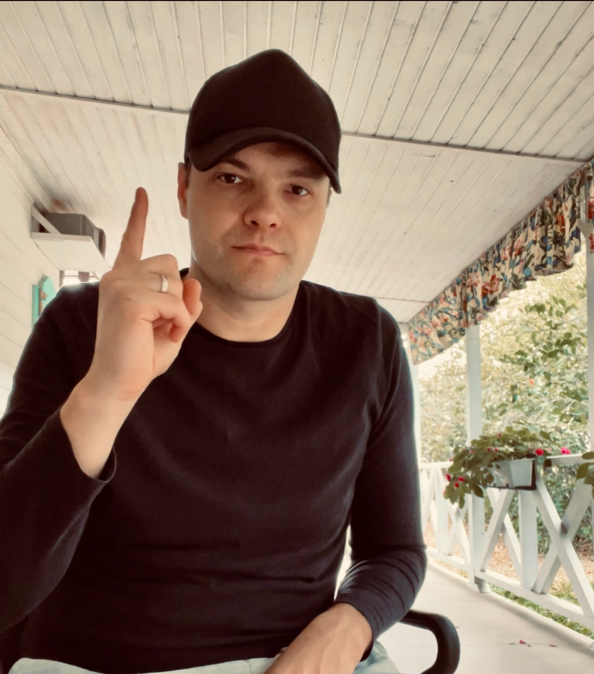 Еще одна очень частая ОШИБКА 2️⃣: "Волшебный РОП"
Искать РОПа, который "Все сделает"
"Найду РОП, пусть он разберется, поставил планы, наведет порядок и сделает х10 выручки"
Я очень часто вижу, когда с... | Сетка — социальная сеть от hh.ru