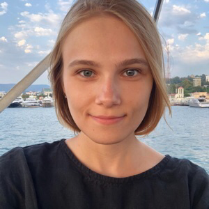Евгения Звездина