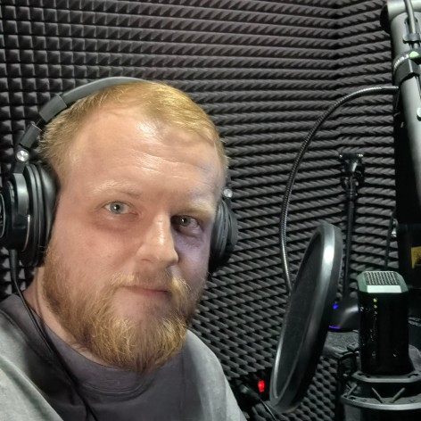 Здравствуйте! 
Меня зовут Александр Жуков. 
Город Москва. 

Я профессиональный диктор, член Союза Дикторов, озвучиваю рекламу, док. фильмы, промо, аудиогиды, аудиокниги, компьютерные игры и др | Сетка — социальная сеть от hh.ru