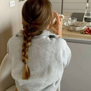 Алфия Сайфидинова