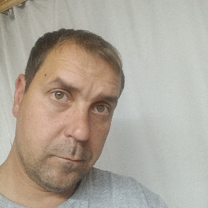 Максим Костенко