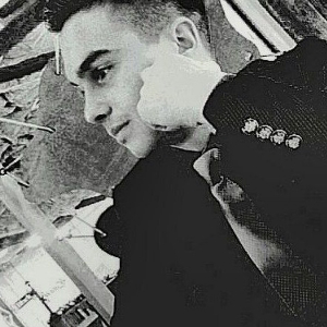 Артём Гк-Комэкспо | Сетка — социальная сеть от hh.ru