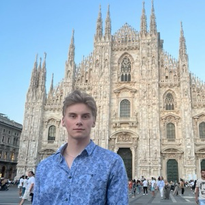 Лев Лавров | Сетка — социальная сеть от hh.ru