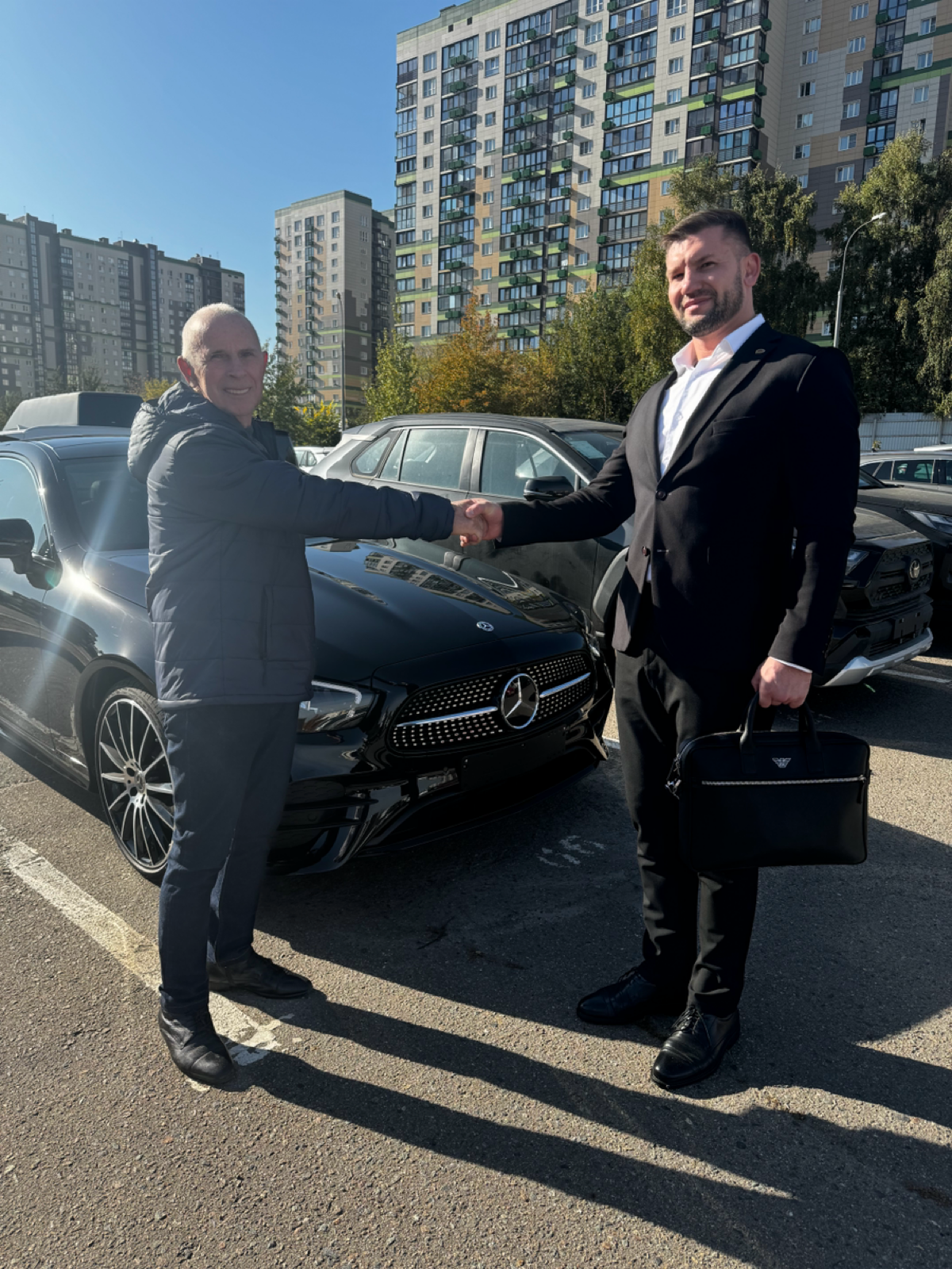 ✨Сегодня в Москве выдали ключи от нового Mercedes Benz E - класс купэ Леониду. ✨👏🏻
Premium Auto🚘работает для Вас!✨🤝
https://premiumauto28.ru/ | Сетка — социальная сеть от hh.ru