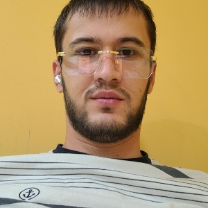 Мухаммад Хакимов