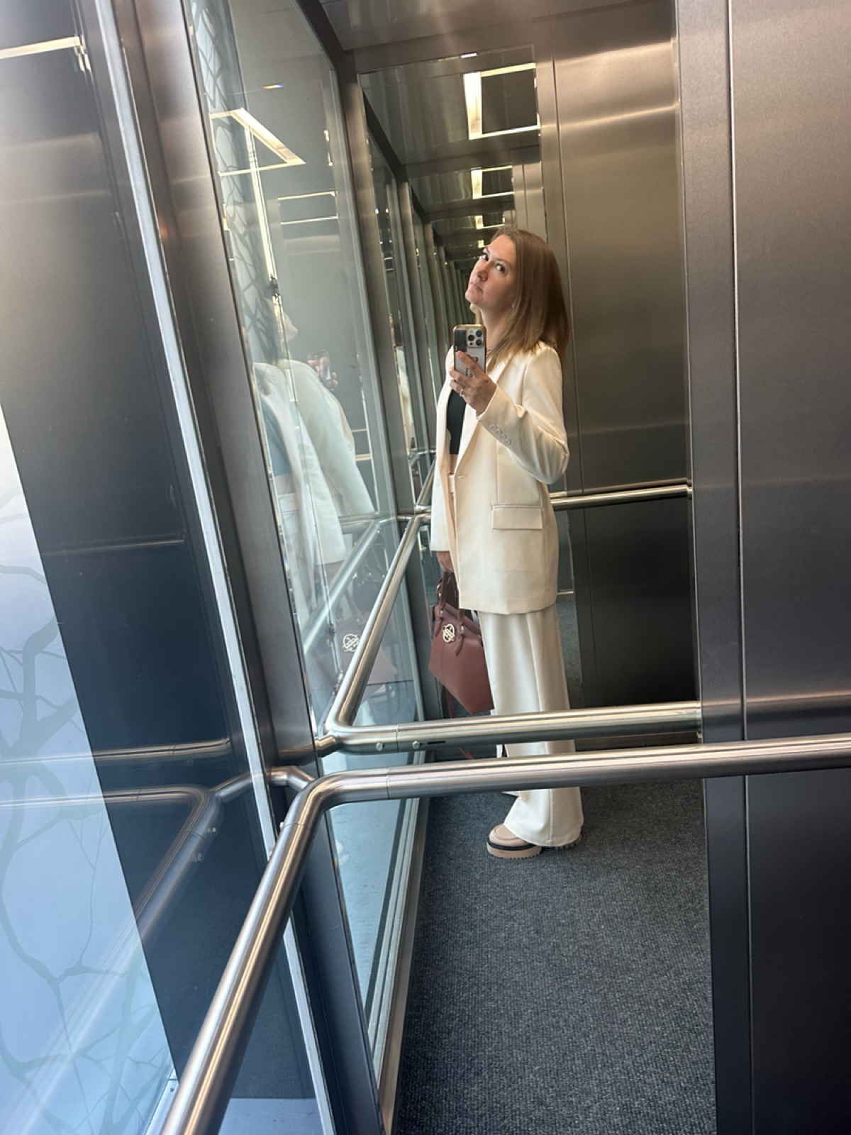 Партнерство конкурентов
Недавно у меня состоялся интересный диалог, в котором мне сказали, что я вечно кого-то хочу победить | Сетка — социальная сеть от hh.ru