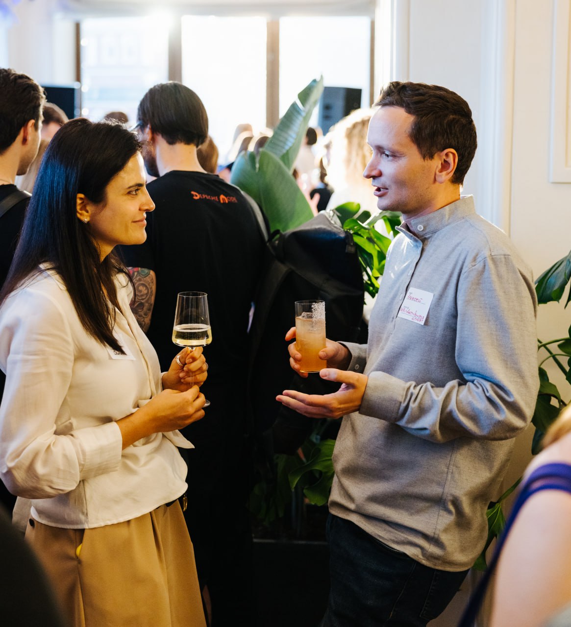 Основные метрики эффективности человека и команды работающей с партнерами:
1. Количество привлеченных средств
2. Количество пролонгированных контактов на следующий год
3. Рост среднего чека | Сетка — социальная сеть от hh.ru