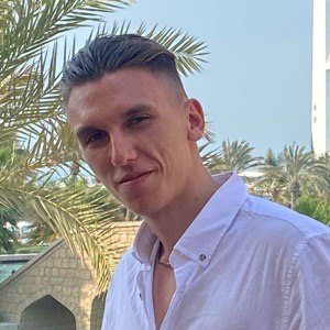 Artur Akhmetshin | Сетка — социальная сеть от hh.ru