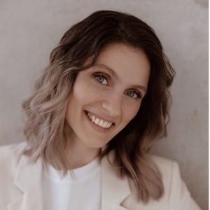 Лия Новикова | Сетка — социальная сеть от hh.ru