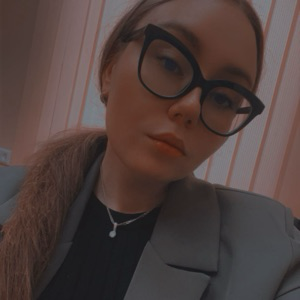 Анна Цой