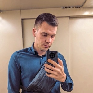 Антон Медведев
