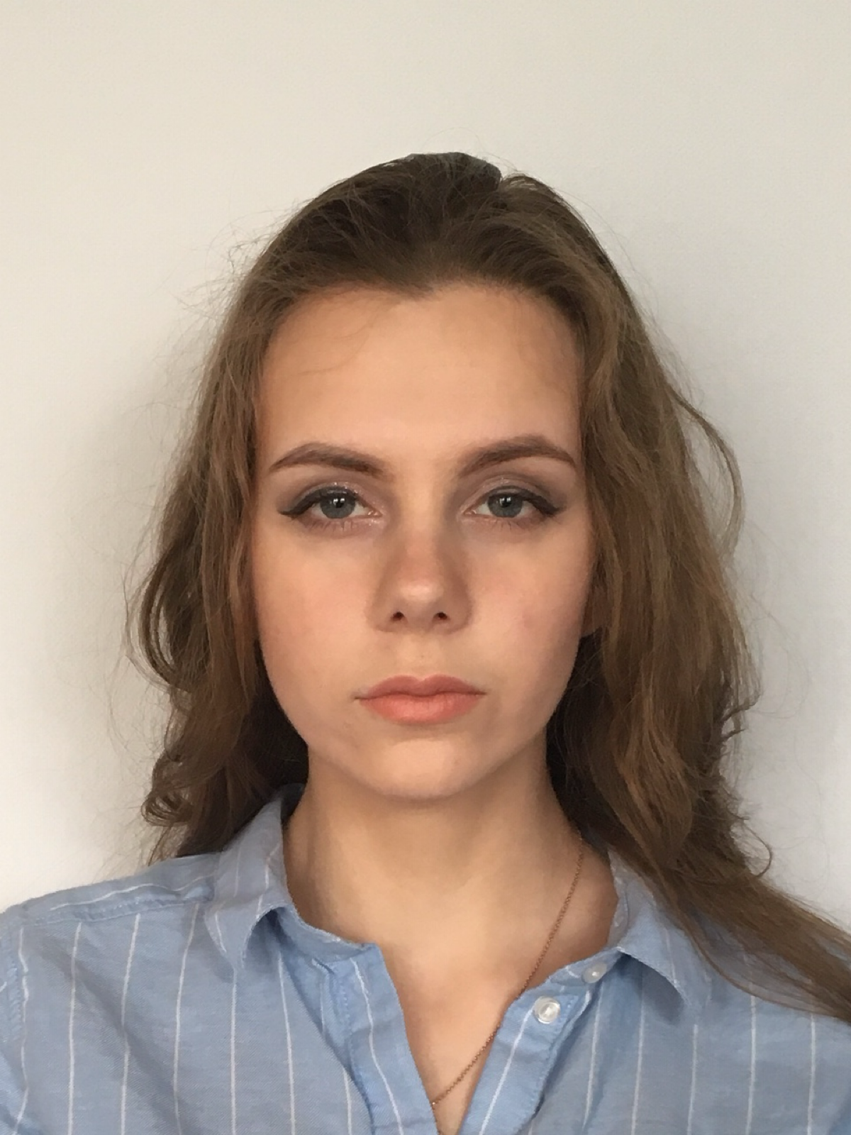 Анна Ломакина