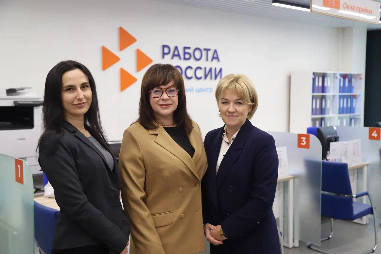 🤔 Как и где искать кадры?
Вместе с заместителем министра социального развития Пермского края Мариной Визе обсудили кадровые вопросы на семинаре по привлечению иностранных специалистов в российские ком... | Сетка — социальная сеть от hh.ru