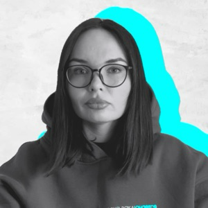 Елена Кирсанова
