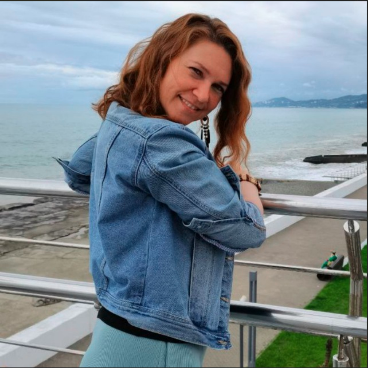 Елена Толстова